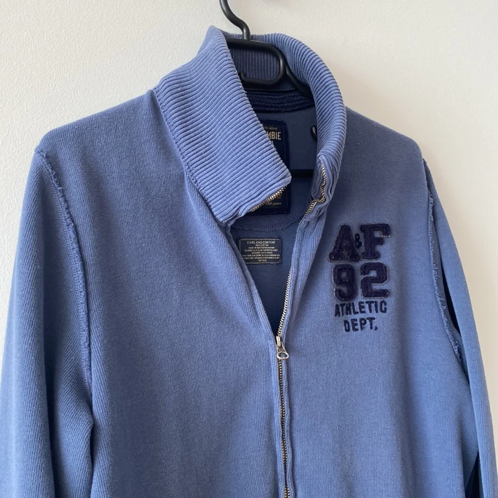 🌼 AS NEW - Abercrombie & Fitch Zip Cardigan 🌼 - Picture 7 of 7